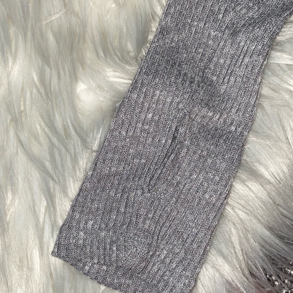 Gymshark Sweatshirt - Picture 3 of 4